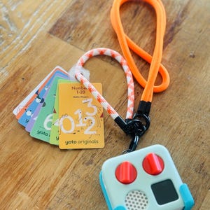 Mini sacoche Yoto Adventure compatible avec une veste en silicone avec bandoulière mini bandoulière compatible avec une sacoche