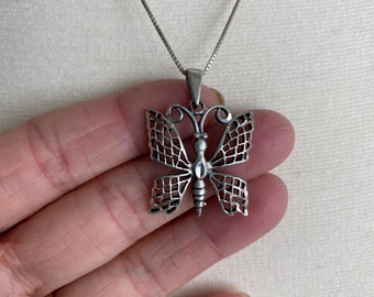 vintage 925 papillon avec chaîne italienne de 18 pouces, argent sterling, patine naturellement vieillie, nature, boîte-cadeau