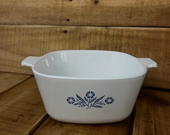 Corning Ware Blue Corn Flower Pattern 1 3/4 Quart P-1 3/4-B Casserole Dish