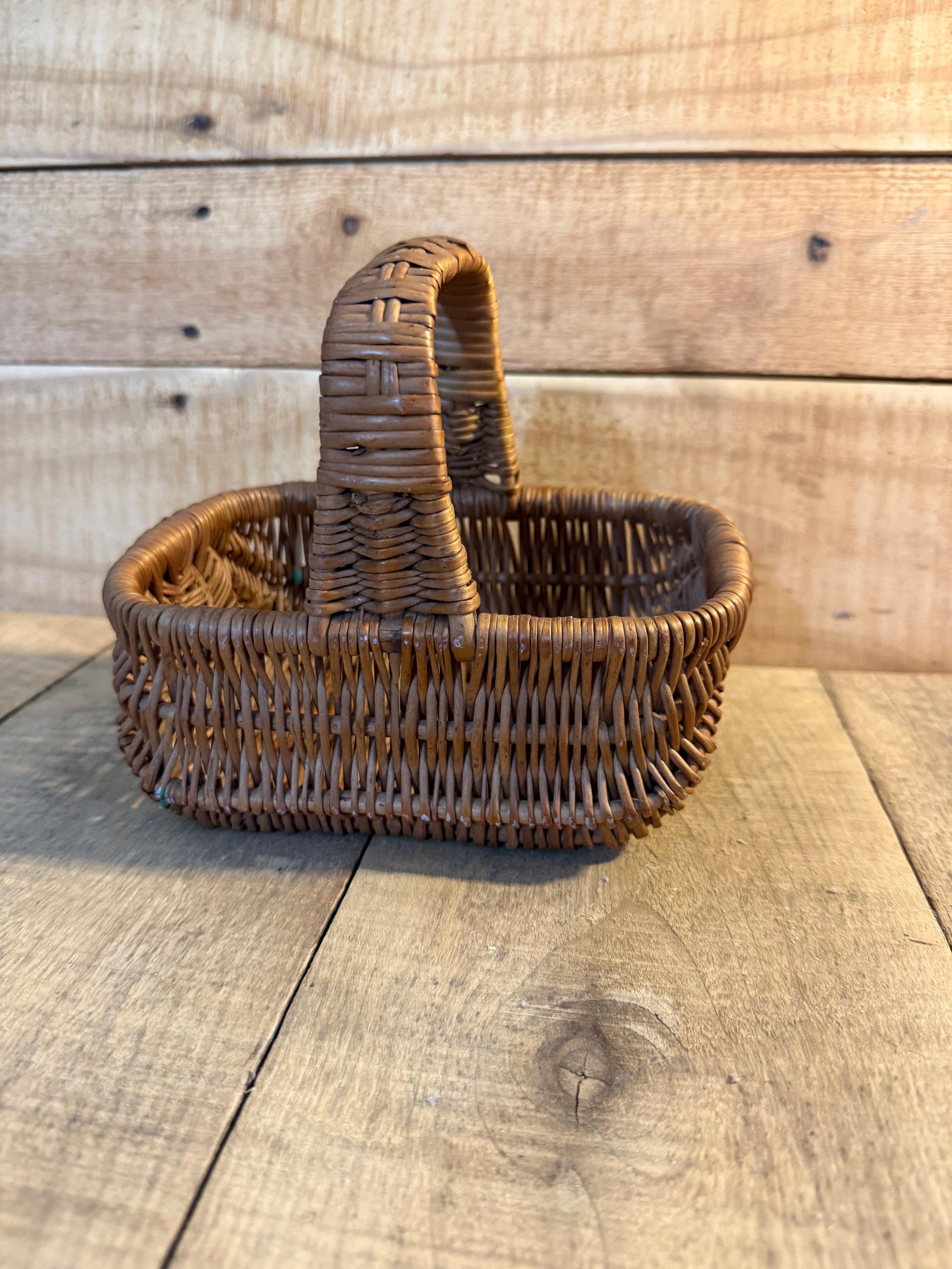 Vintage Wicker Basket, Small Gathering Basket
