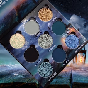 Cursed Moon-Blue-Multichrome Pigment Palette-Shimmers, Mattes, Duochromes