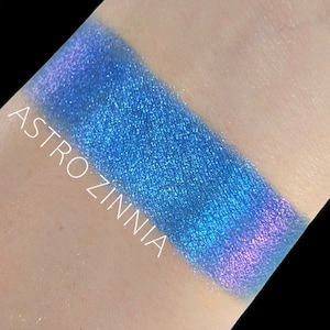 Astro Zinnia-Duochrome-Shifting Eyeshadow