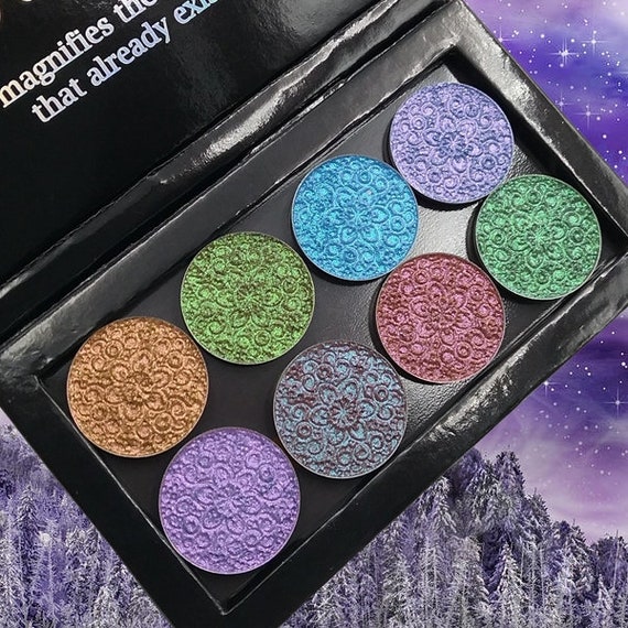 Duochrome eyeshadow deals