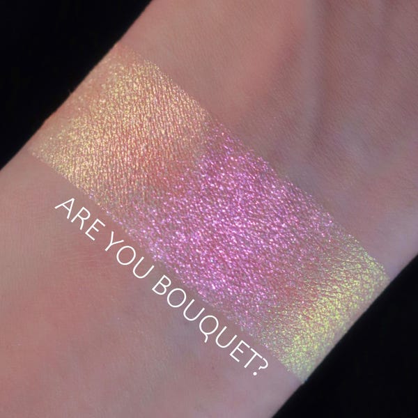 Are You Bouquet?- Peach Pink Multichrome Eyeshadow