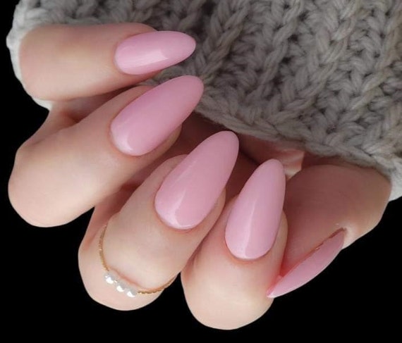 15+ Almond Light Pink Nails