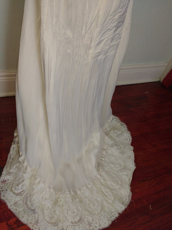 Exquisite Alencon Lace Wedding Dress - image 8