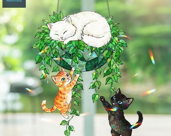 眠っている猫の家族のホログラムサンキャッチャー、猫と植物の窓装飾、居心地の良い猫のギフト