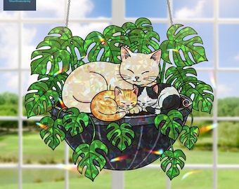 猫の家族のホログラム窓掛け、植物と一緒に眠る猫のサンキャッチャー、猫と植物の窓装飾、居心地の良い猫のギフト