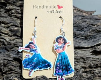 Pendientes inspirados en Encanto, Pendientes Mirabel, Joyería divertida hecha a mano, Pendientes coloridos con personajes