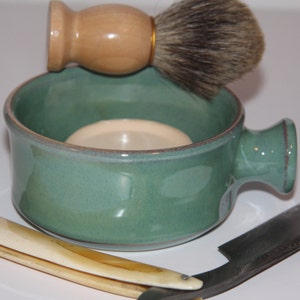 Ceramic Shaving Mug / Ridges for a Good Lather / Comfortable Handle / Made to Order