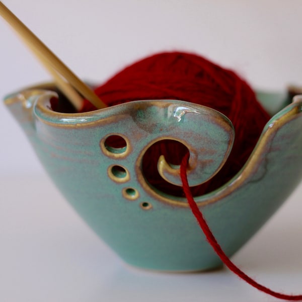 Ruffled Ceramic Yarn Bowl, Yarn Bowl, Knitting Bowl, Crochet Bowl , Sea Foam Green Yarn Bowl, Made to Order