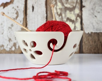 White flower Yarn Bowl, Yarn Bowl, Knitting Bowl, Crochet Bowl, White Yarn Bowl, Made to Order