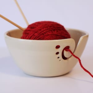 White Ceramic Yarn Bowl, Yarn Bowl, Knitting Bowl, Crochet Bowl, Pottery Yarn Bowl, Made to Order