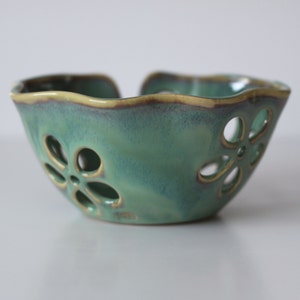 Ruffled Flower Ceramic Yarn Bowl, Yarn Bowl, Knitting Bowl, Crochet Bowl , Sea Foam Green Blue Yarn Bowl, Made to Order image 3