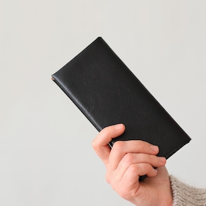 Cartera larga de piel negra para mujer • Tarjetero minimalista • Bolsillo para monedas con cremallera • Cartera tipo sobre para billetes • Piel vegetal de grano completo