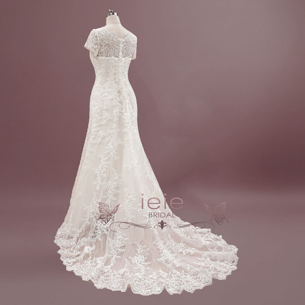chinese dress ladies Cap Sleeve Sheath Boho Wedding Dresses Vintage Lace Rustic Wedding Dre   Musebridals