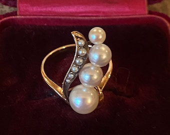 1870s Belle Époque 14k Graduated Pearl Whiplash Ring / Antique Art Nouveau Bespoke Statement Ring / Mother's Pearl Ring /Size 6.5
