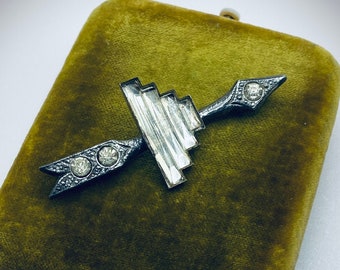 Art Deco Vauxhall Glass Cupid's Arrow Brooch - Mirrored Glass - Paste Arrow Brooch - Geometric Stepped Glass Jewelry