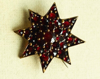 Victorian Bohemian Garnet Star Brooch / Antique Flat and Rose Cut Garnet 8 Point Star Brooch