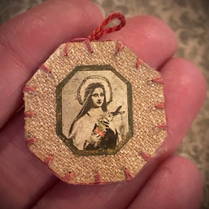 Antique Reliquary of Saint Therese of Lisieux / Agnus Dei Relic / Catholic Sacramental Multi Reliquary -  Nuns Handiwork