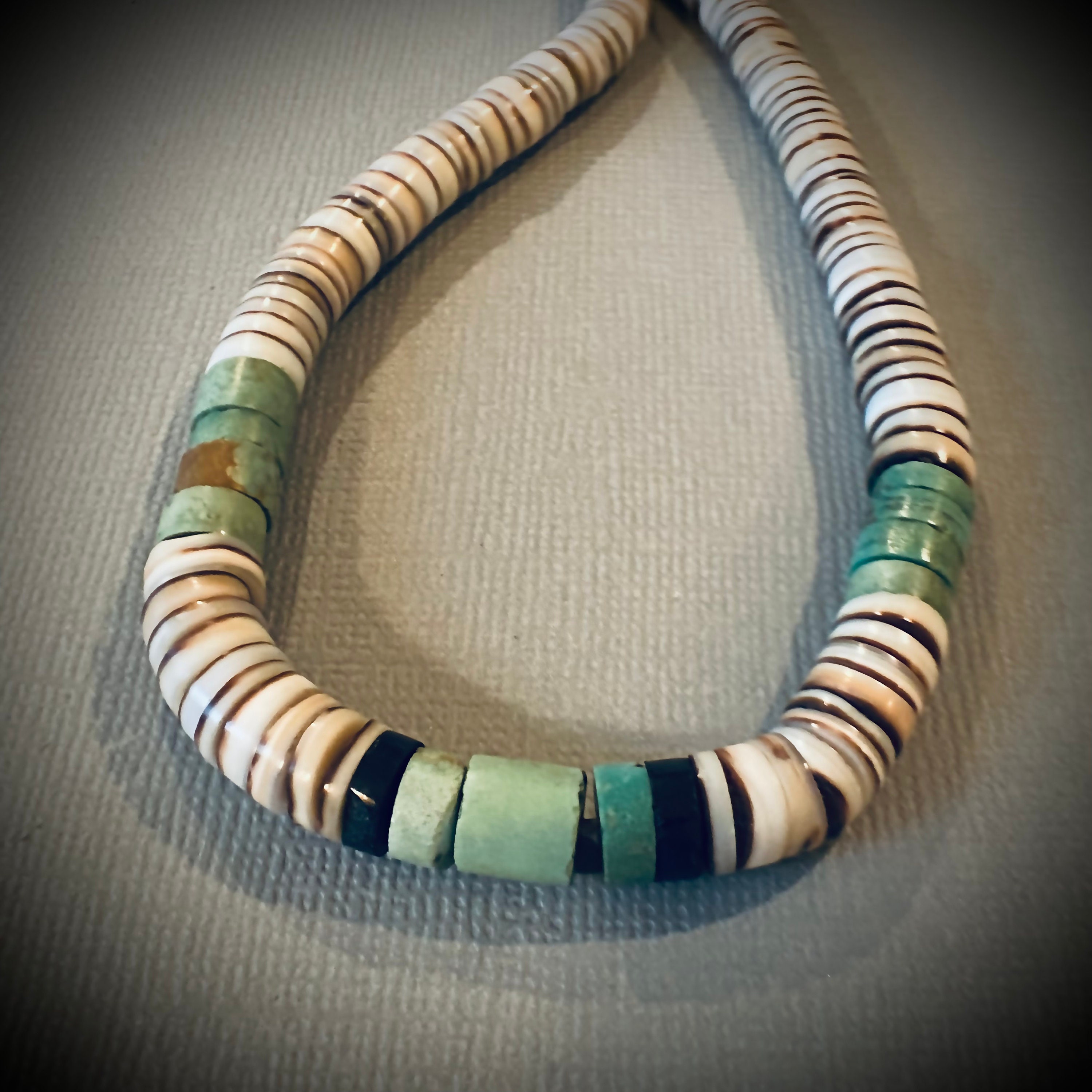 Native American Cute Vintage Santo Domingo Old Kingman Turquoise Heishi Necklace Native American Cute Vintage Santo Domingo Old Kingman Turquoise Heishi Necklace