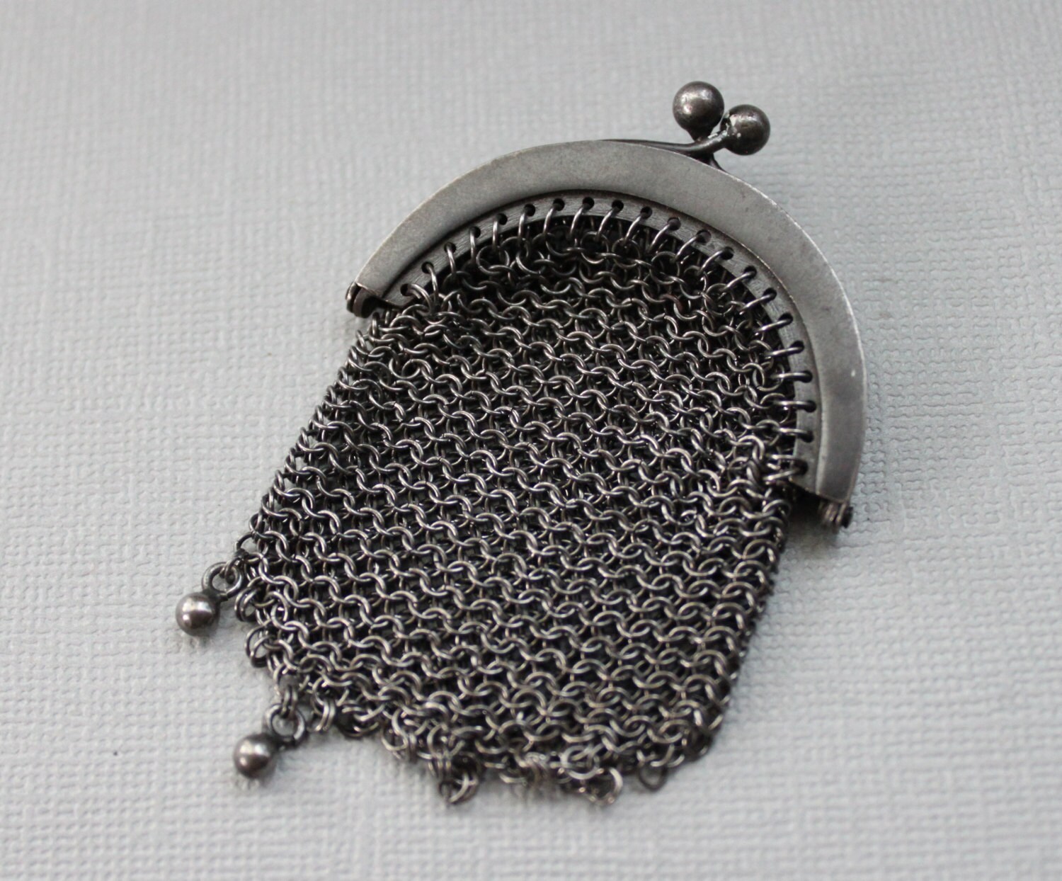 ◇COURONNE◇ Facade mesh miniature wallet_RCWGX24147BKX Tiny Antique French Gunmetal Mesh Chatelaine Coin Purse