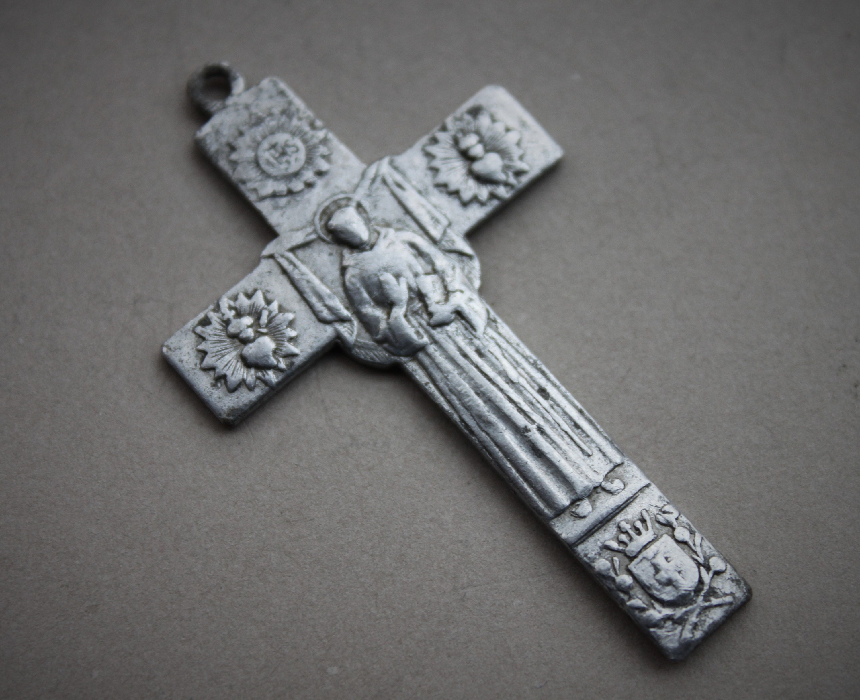 argent massif Croix religieuse ancienne " Sainte Thérèse " 