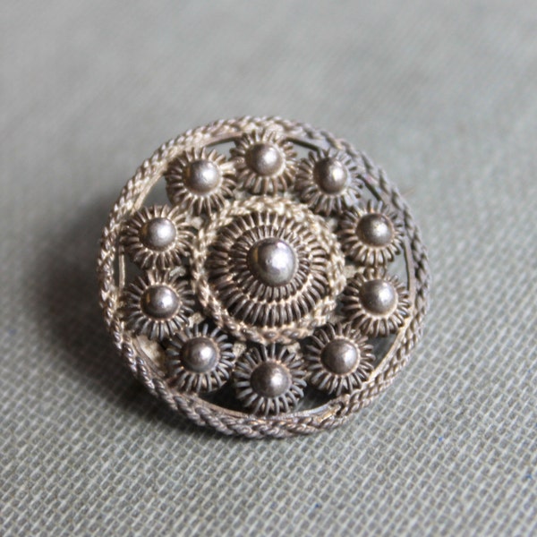 Antique Dutch Sterling Zeeland Cannetille Medallion Lace Pin