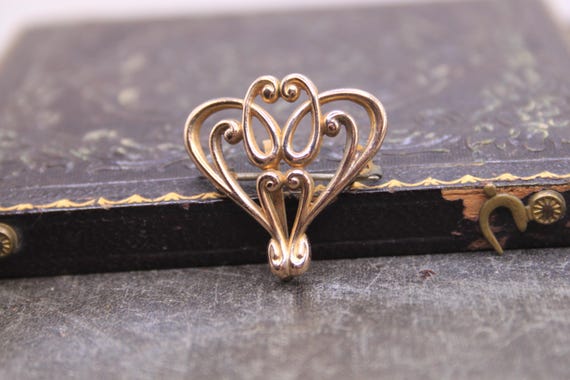 Art Nouveau Love Knot Infinity Pocket Watch Pin / Antique Locket Brooch