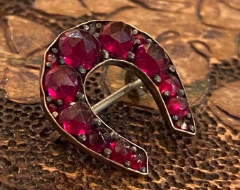 Antique Victorian Bohemian Garnet Lucky Horseshoe Lace Pin Brooch (a)