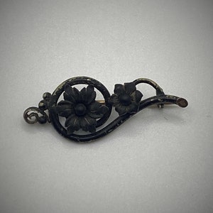 Broche florale de deuil victorienne en gerbe / Bijoux funéraires anciens / Enfant en deuil