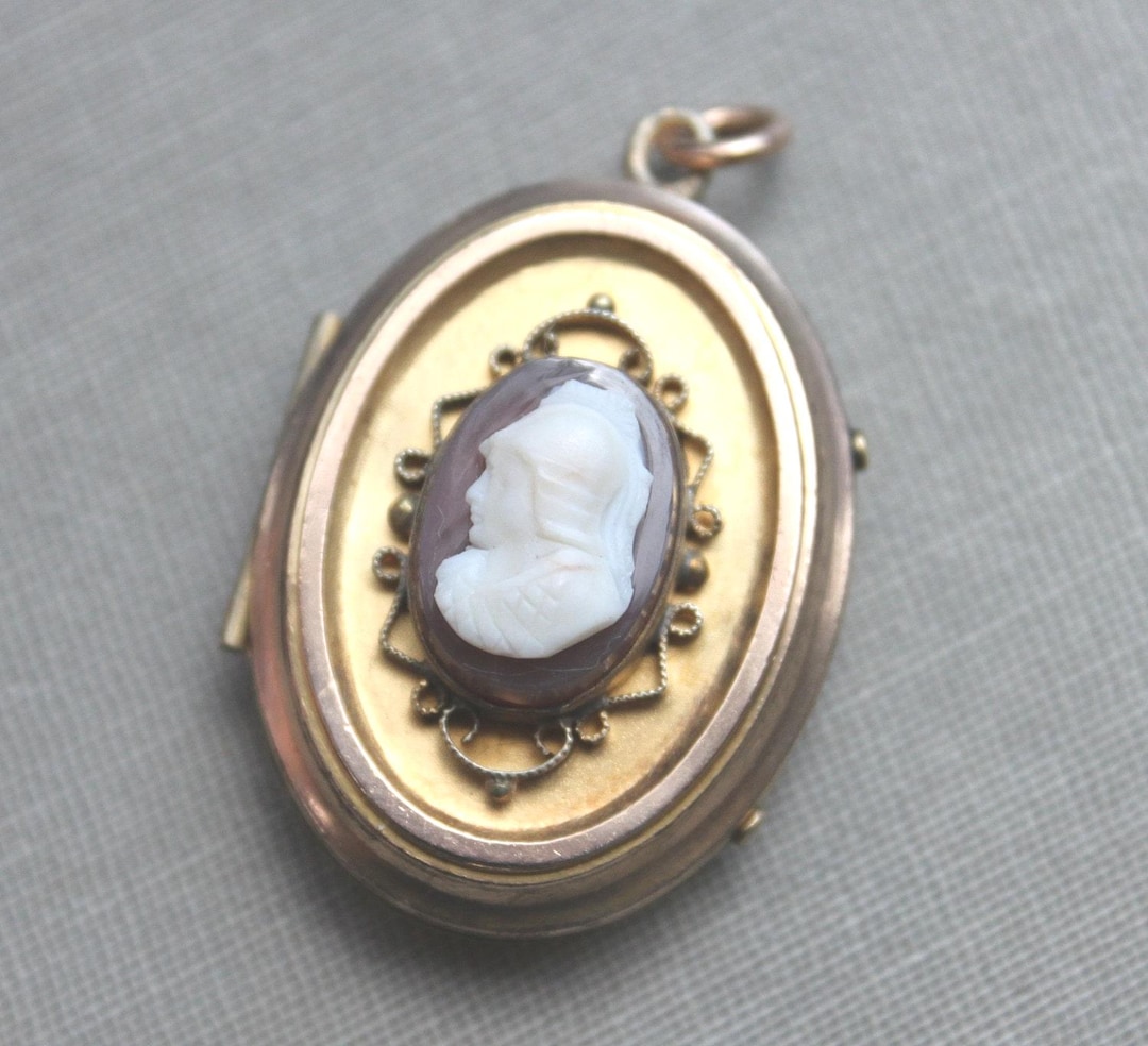 Antique Victorian Carved Shell Locket Mythological Greek Roman Warrior ...