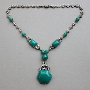 Art Deco Chrysoprase Lavalier Necklace / Antique Green Flapper Necklace