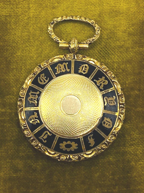 Large Victorian 'In Memory Of' Enamel Mourning Po… - image 1