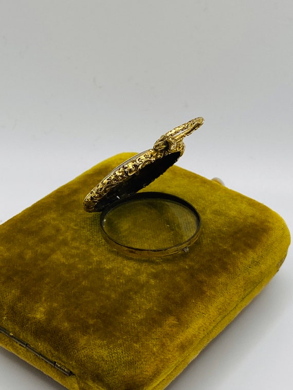 Large Victorian 'In Memory Of' Enamel Mourning Po… - image 7