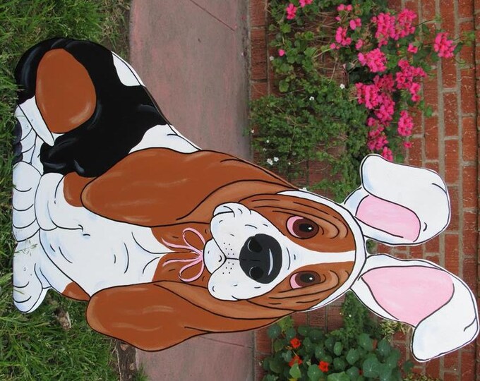 Madetoorder Hand Painted Basset Hound Yard Art Tricolor Etsy