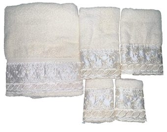 Vintage 5 Piece Decorative Embroidered Sateen Bath Towel Set Made In Portugal