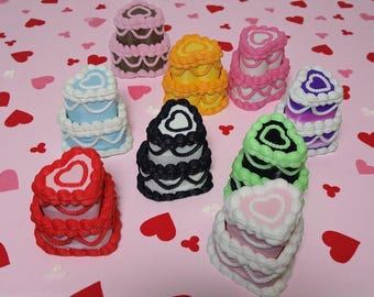Cake Fidget Toy Clicker – 3D Printed with Mechanical Switch, Mini Birthday Cake Gift, Stress Relief Desk Toy