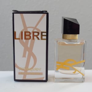yves saint laurent eau de toilette 7.5 ml - mini size bottle 0.25oz free collection miniature