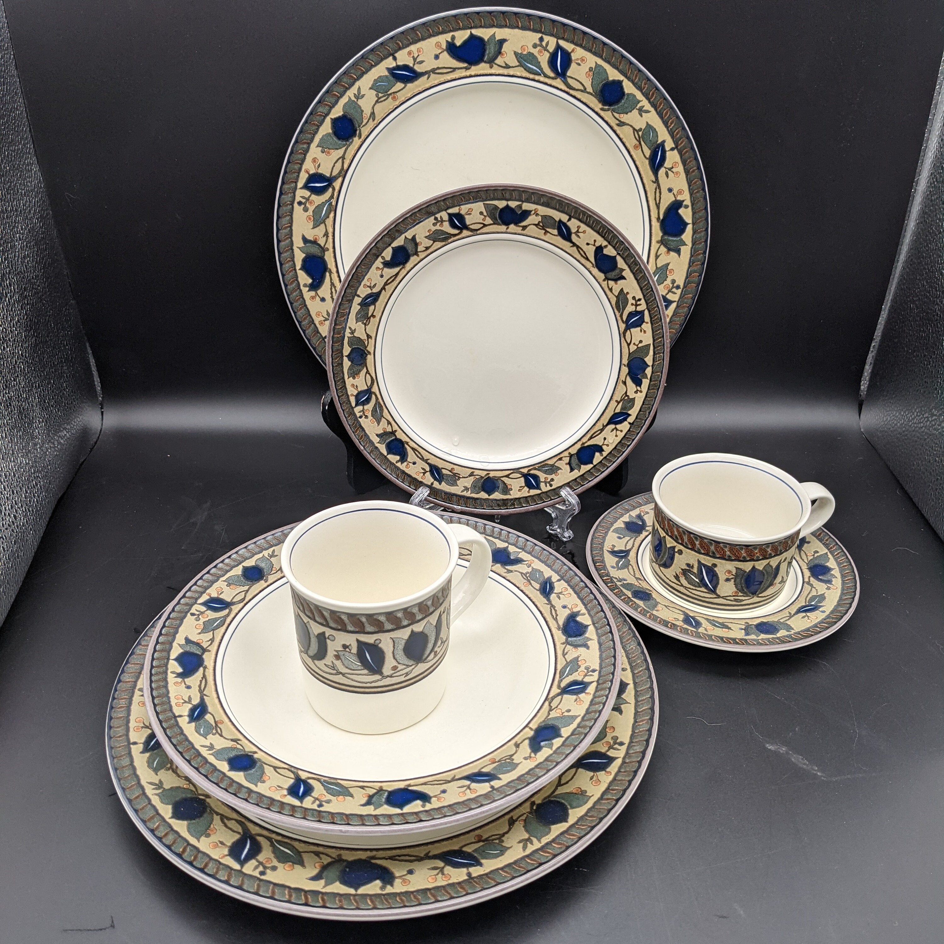 Mikasa Intaglio for sale Only 4 left at 65