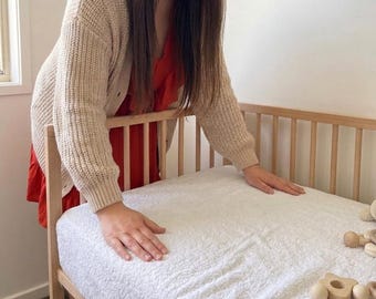 Liquid Resistant Mattress PAD Waterproof Mattress Protector - Hypoallergenic Bed Cover - Bedding for Baby & Adult