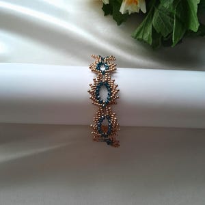 Handmade Gold & Turquoise Crystal Beaded Bracelet