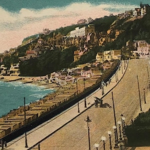 Antique French Postcard – Le Havre La Hève la Côte et la Plage – Hand-Coloured Seaside View