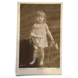 Postal antigua – Original desgastada y desgastada – Papel vintage efímero con defectos