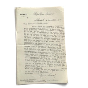 Carta del Senado francés de 1929, firmada por Maurice Sarraut, en apoyo al nombramiento del joven profesor M. Delbourg.