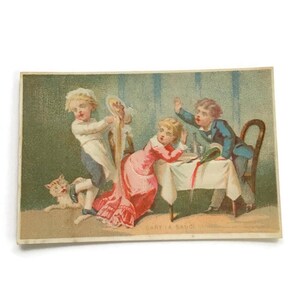 Antique French Advertising Card – Victorian Little Cook and Cat Scene – Belle Époque Ephemera – Humorous Lithograph