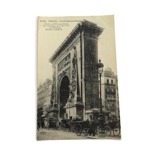 RÉSERVÉ à ADRIENNE 9 JUILLET Carte postale ancienne de Paris – Porte Saint-Denis avec calèches