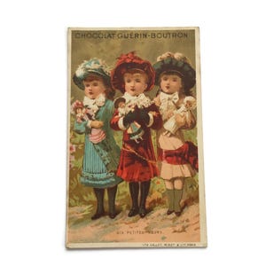 Antike französische Handelskarte – Mädchen mit Puppen – viktorianische Mädchen mit Puppen – Chocolat Guérin-Boutron Paris – Werbung aus den 1890er Jahren