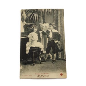 Antica cartolina francese – "Musique de Chambre" – Scena di violino e pianoforte del 1900 – Fotografia vintage