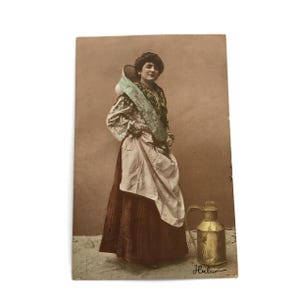Cartolina antica – Laitière Anversoise – Lattaia belga con brocca – ca. 1900